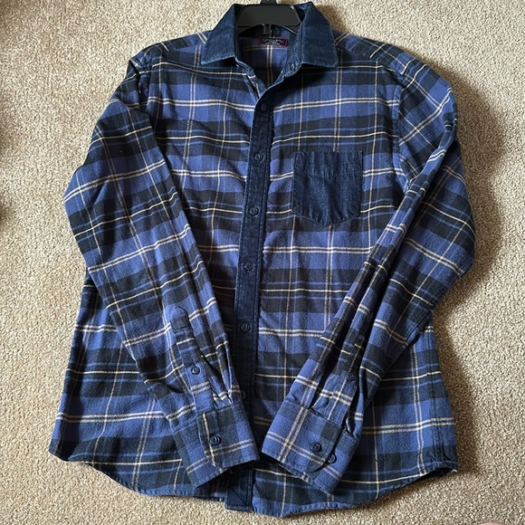 Men’s Slim Fit Flannel UNTUCKit Shirt - Picture 1 of 6